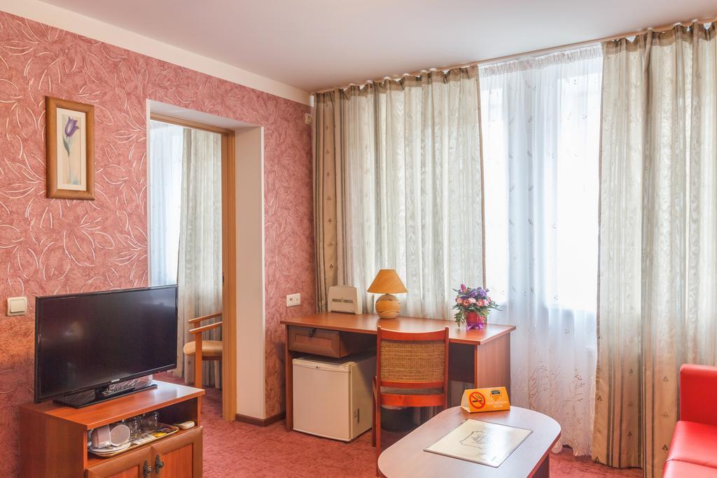August Hotel Ekaterinburg Habitación foto